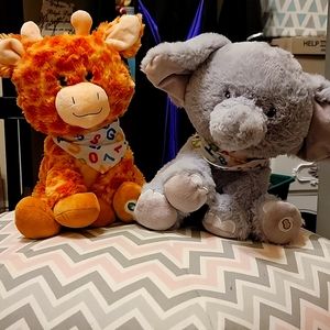 Animated elephant and giraffe